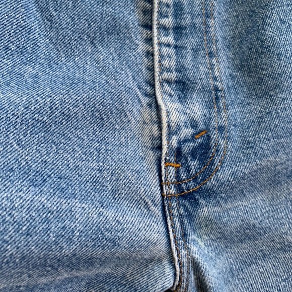 Vintage Orange Tab Light Wash Levi's Perfectly Worn In Jeans - Picture 15 of 16